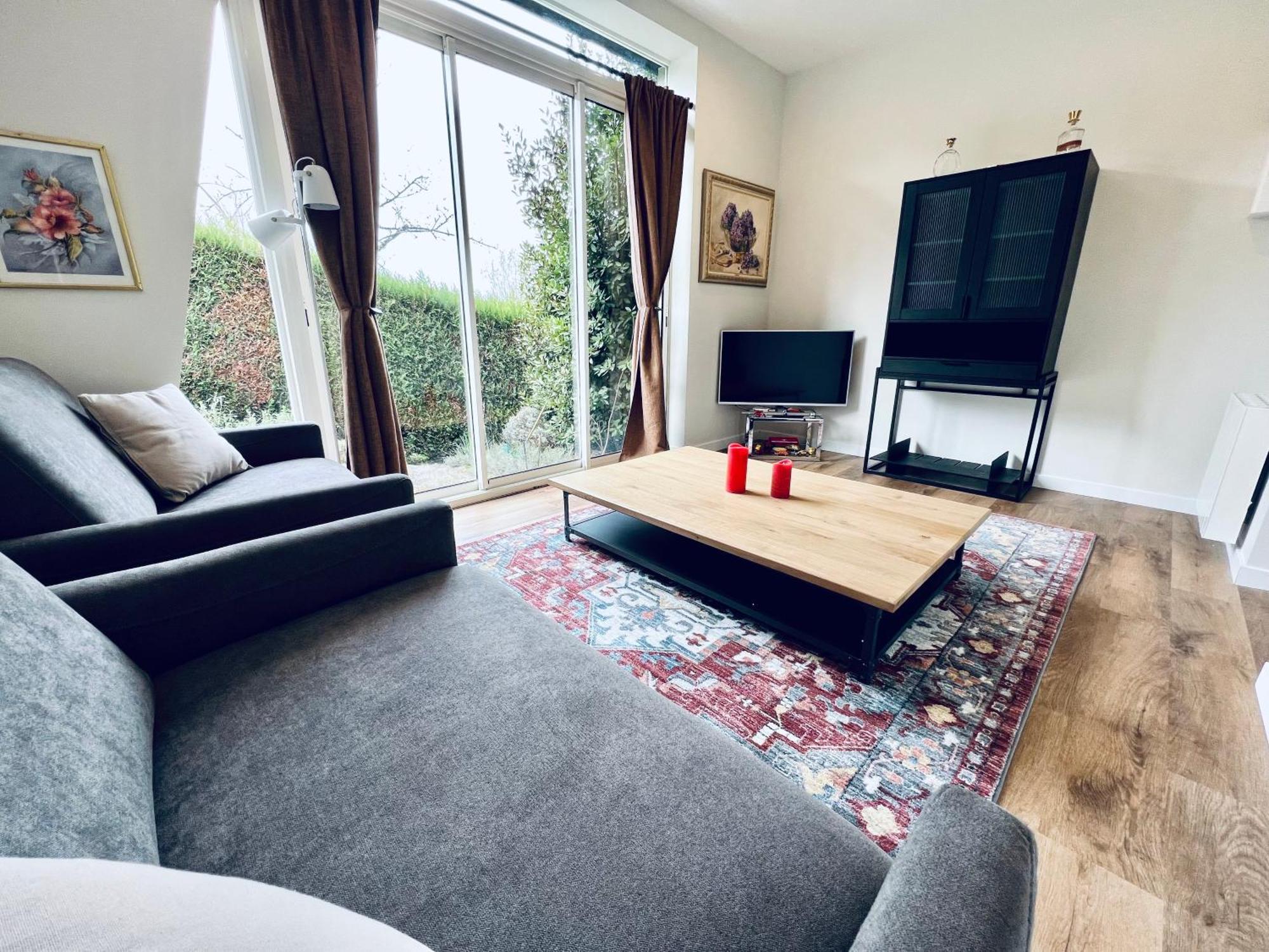 Le Manamour, Style Appart Hotel A 10 Min De Nevers Garchizy Экстерьер фото